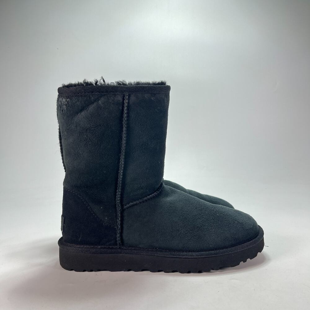 UGG Classic Short II Black Suede Shearling Pull On Boots Women's Size 6